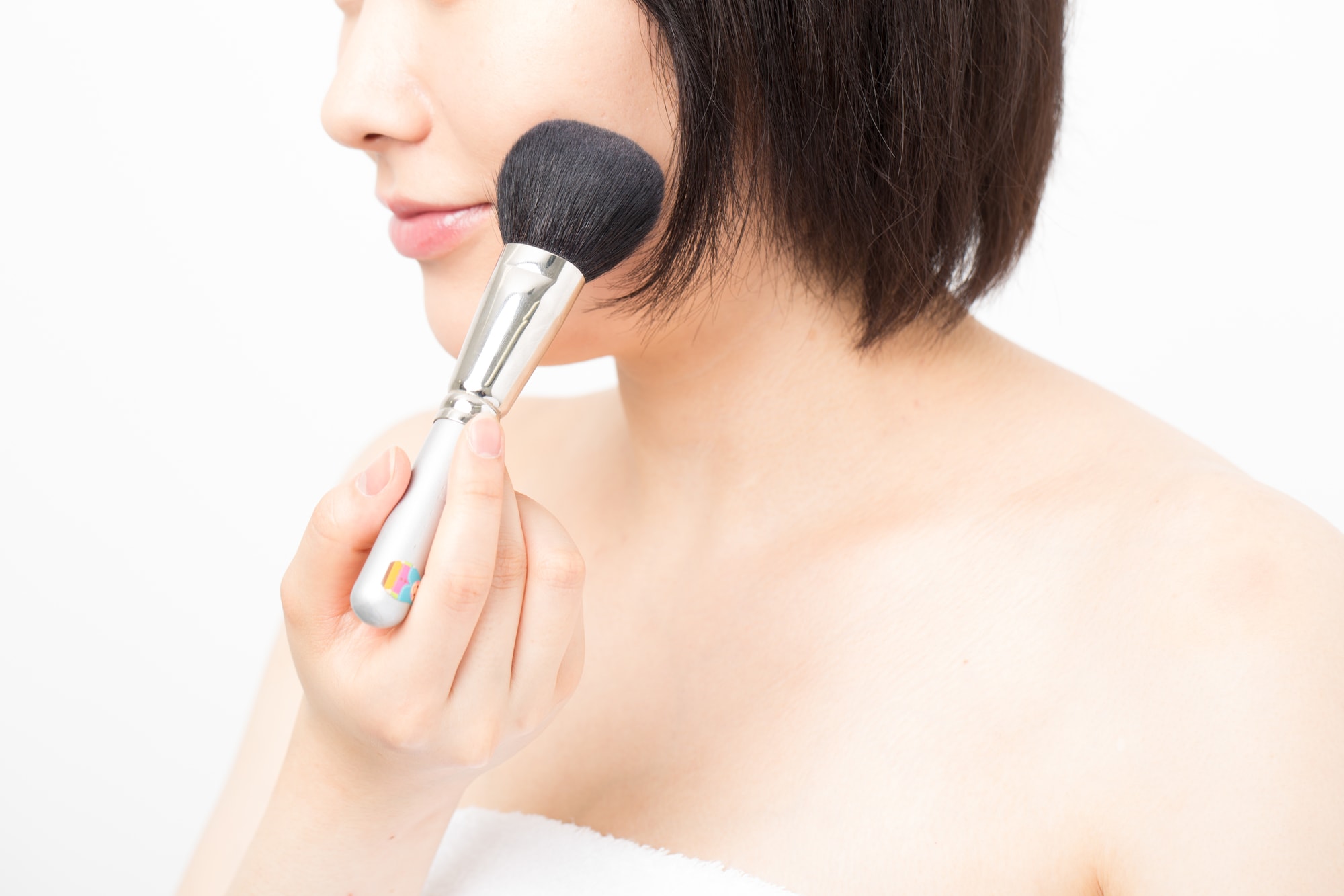20代、30代、40代で違う!? 正しいチークの選び方と塗り方レッスン