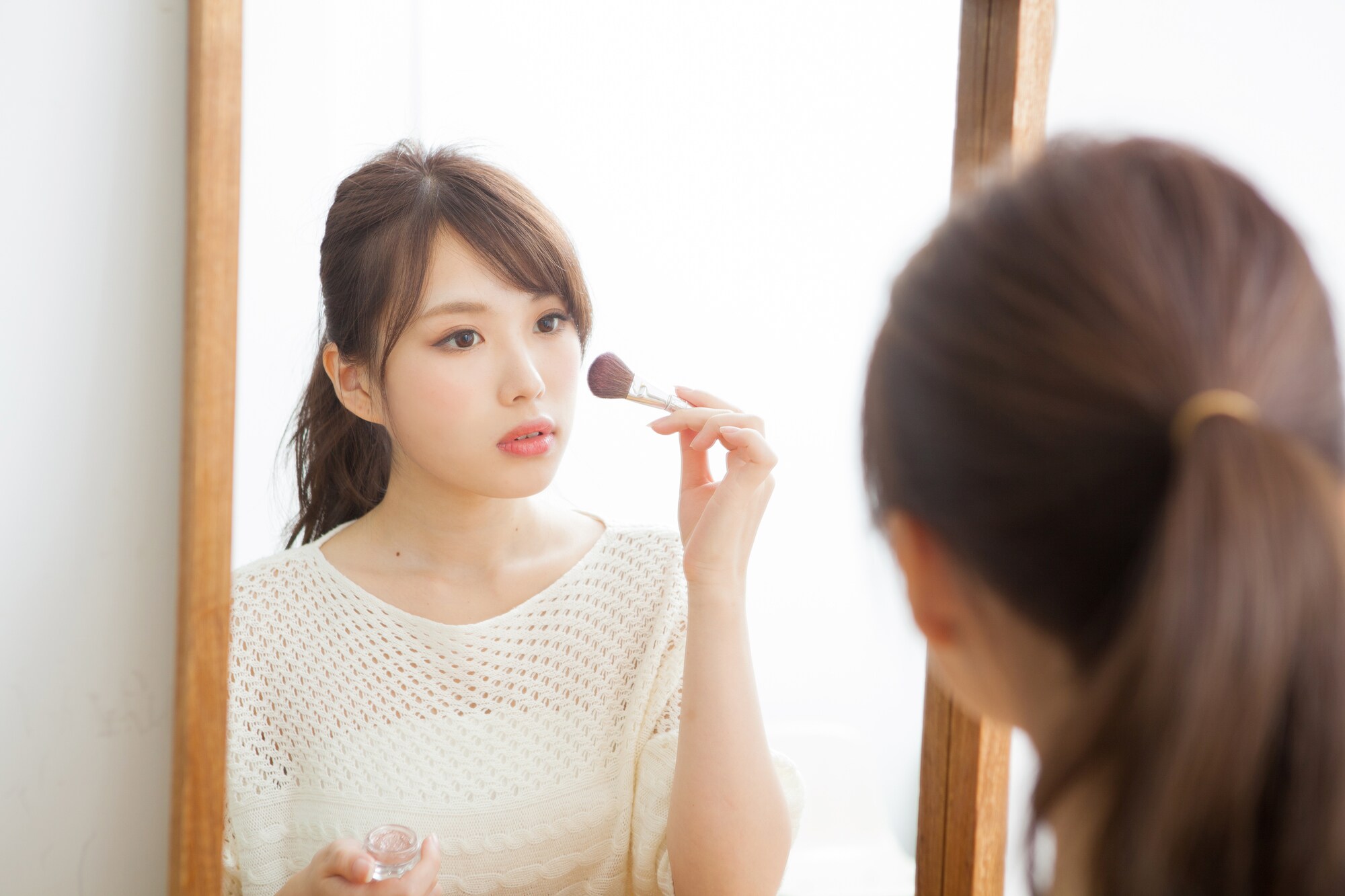 20代、30代、40代で違う!? 正しいチークの選び方と塗り方レッスン